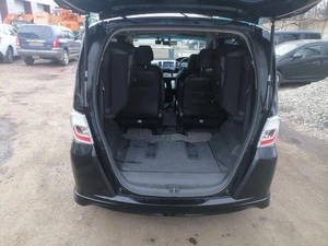 Минивэн Honda Freed 2013 года, 960000 рублей, Красноярск