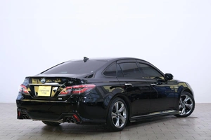 Седан Toyota Crown 2019 года, 3889000 рублей, Омск