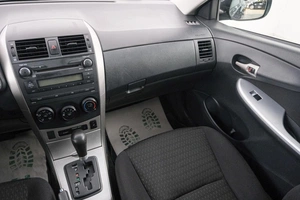 Седан Toyota Corolla 2010 года, 1149000 рублей, Красноярск