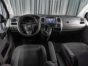 Минивэн Volkswagen Multivan 2015 года, 1999000 рублей, Тюмень