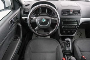 Внедорожник Skoda Yeti 2012 года, 769000 рублей, Красноярск