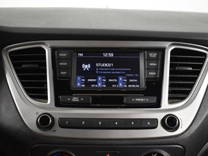 Седан Hyundai Solaris 2019 года, 1165200 рублей, Казань