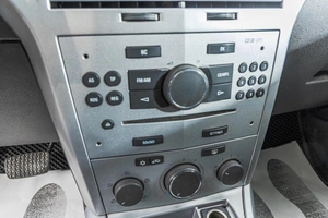 Хетчбэк Opel Astra 2010 года, 489000 рублей, Барнаул