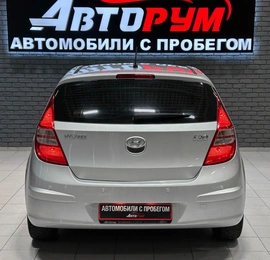 Хетчбэк Hyundai i30 2010 года, 650000 рублей, Красноярск