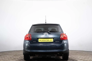 Хетчбэк Toyota Auris 2007 года, 739000 рублей, Пермь