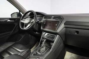 Внедорожник Volkswagen Tiguan 2021 года, 3499000 рублей, Новосибирск