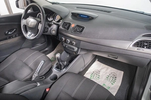 Седан Renault Fluence 2015 года, 899000 рублей, Томск