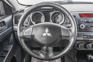 Седан Mitsubishi Lancer 2010 года, 739000 рублей, Барнаул