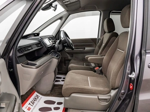 Минивэн Honda Stepwgn 2019 года, 1850000 рублей, Красноярск