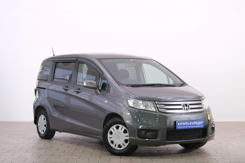 Минивэн Honda Freed 2011 года, 1059000 рублей, Омск