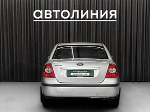 Седан Ford Focus 2005 года, 460000 рублей, Красноярск