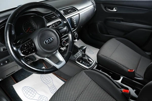Седан Kia Rio 2018 года, 1429000 рублей, Тюмень