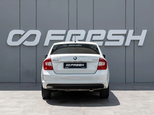 Лифтбек Skoda Rapid 2014 года, 980000 рублей, Краснодар