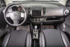 Хетчбэк Nissan Note 2012 года, 999000 рублей, Томск