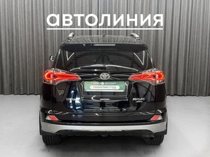 Внедорожник Toyota RAV4 2017 года, 2775000 рублей, Красноярск