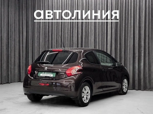 Хетчбэк Peugeot 208 2013 года, 649000 рублей, Красноярск