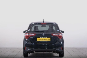 Хетчбэк Toyota Vitz 2019 года, 1069000 рублей, Томск