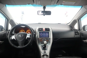 Хэтчбек Toyota Auris 2007 года, 630000 рублей, Орёл