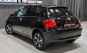 Хетчбэк Toyota Auris 2008 года, 797000 рублей, Красноярск
