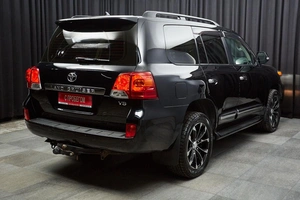 Внедорожник Toyota Land Cruiser 2013 года, 4499000 рублей, Красноярск