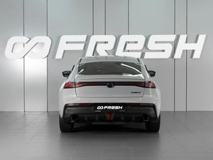Лифтбек Changan UNI-V 2023 года, 2455000 рублей, Красный Пахарь