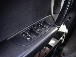 Внедорожник Volkswagen Touareg 2012 года, 2200000 рублей, Краснодар