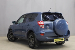 Внедорожник Toyota RAV4 2010 года, 1499000 рублей, Новосибирск
