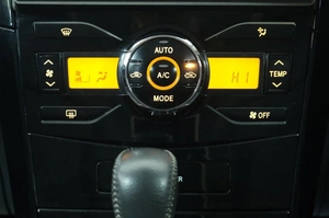 Универсал Toyota Corolla Fielder 2012 года, 1339000 рублей, Омск