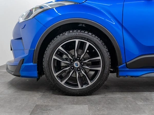 Внедорожник Toyota C-HR 2018 года, 2480000 рублей, Красноярск