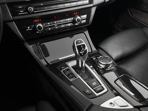 Седан BMW 5 серия 2013 года, 2099900 рублей, Казань