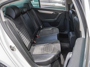 Седан Volkswagen Passat 2011 года, 1474000 рублей, Краснодар