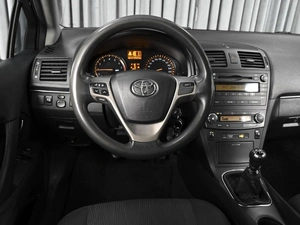 Седан Toyota Avensis 2009 года, 1039000 рублей, Ставрополь