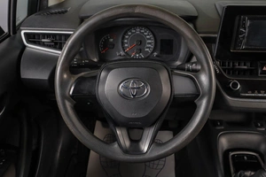 Седан Toyota Corolla 2019 года, 1819000 рублей, Тюмень