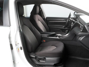 Седан Toyota Camry 2019 года, 2640000 рублей, Минеральные Воды