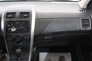 Седан Toyota Corolla 2012 года, 1129000 рублей, Омск