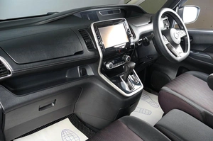 Минивэн Nissan Serena 2017 года, 1949000 рублей, Тюмень