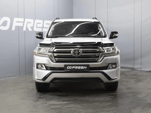 Внедорожник Toyota Land Cruiser 2016 года, 5880000 рублей, Омск