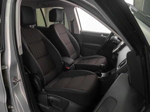 Внедорожник Volkswagen Tiguan 2013 года, 1269000 рублей, Тюмень