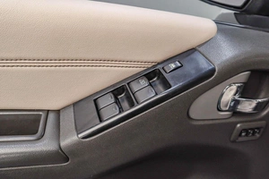 Внедорожник Nissan Pathfinder 2012 года, 1619000 рублей, Челябинск