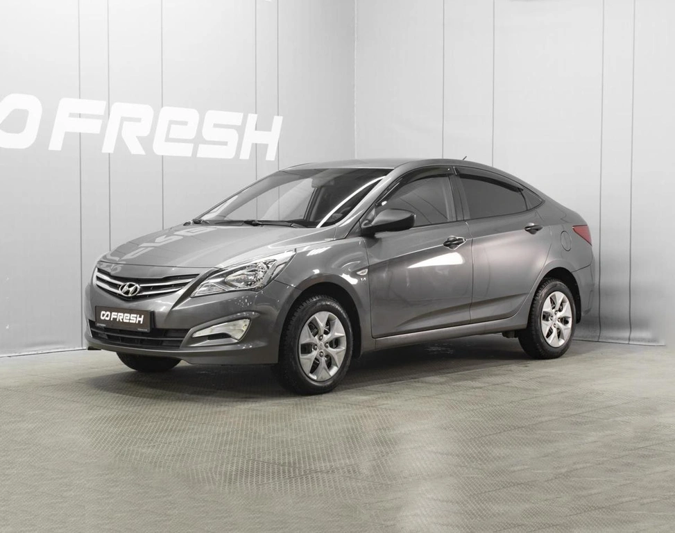 Седан Hyundai Solaris 2015 года, 770000 рублей, Омск