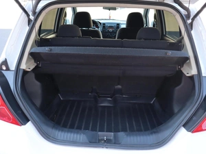 Хэтчбек Nissan Tiida 2013 года, 1310000 рублей, Железногорск