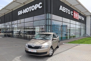 Хэтчбек Skoda Rapid 2019 года, 1200000 рублей, Мирное