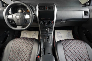 Седан Toyota Corolla 2012 года, 1319000 рублей, Тюмень