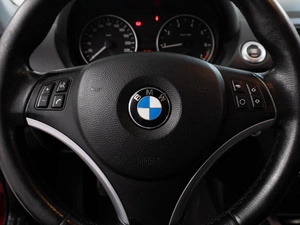Хетчбэк BMW 1 серия 2008 года, 620000 рублей, Тюмень
