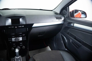 Хетчбэк Opel Astra GTC 2008 года, 579000 рублей, Пермь