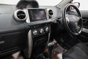 Хетчбэк Toyota Ist 2005 года, 499000 рублей, Новокузнецк