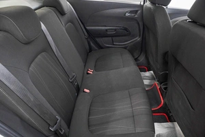 Седан Chevrolet Aveo 2012 года, 549000 рублей, Барнаул