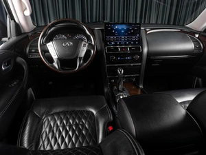 Внедорожник Infiniti QX80 2018 года, 4999000 рублей, Тюмень