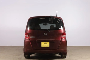 Минивэн Honda Freed 2010 года, 999000 рублей, Новосибирск