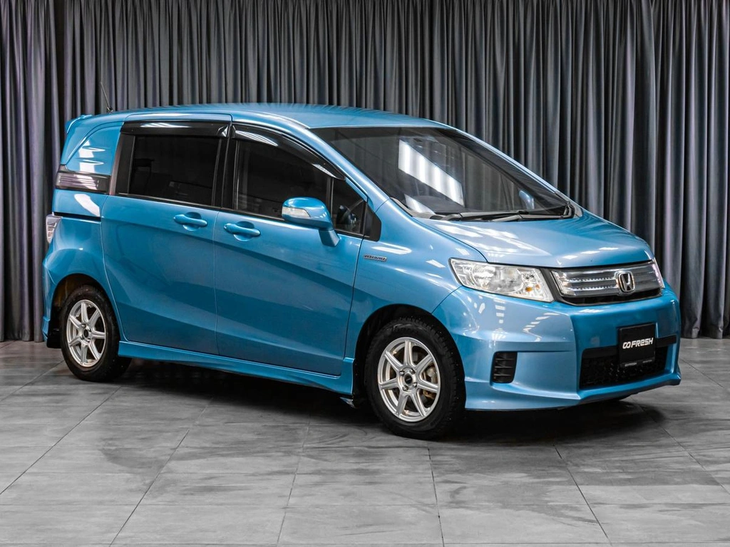 Минивэн Honda Freed 2012 года, 1099000 рублей, Тюмень